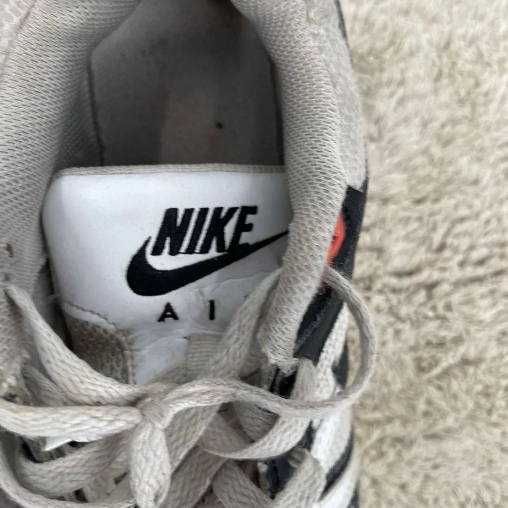 Nike Sneaker Air Max Command Men's Cushionned Running Trainers Shoes White 8.5‎